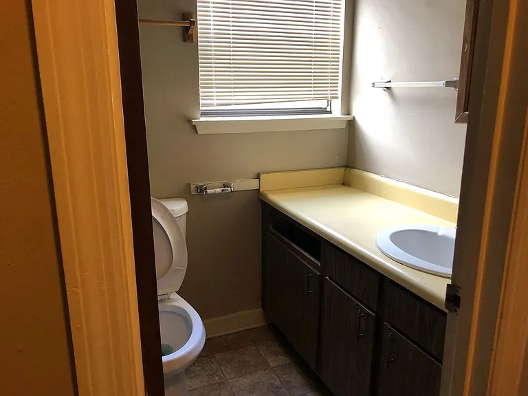 1018 Cumberland St — Photo 7