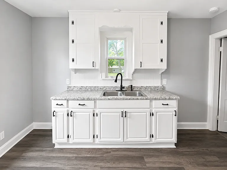 2065 Sale Rd — Photo 7