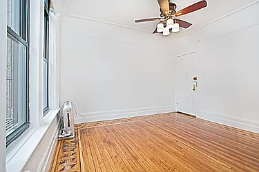 Rented by Barkoff Residential 