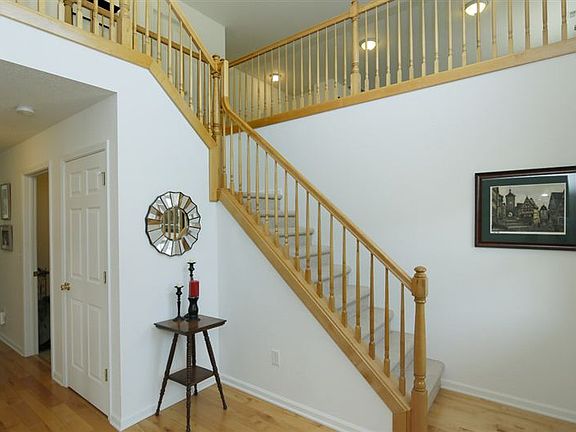 5397 Torrey Pines Foyer