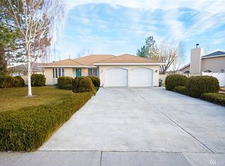 715 Schooner Ct, Moses Lake, WA 98837