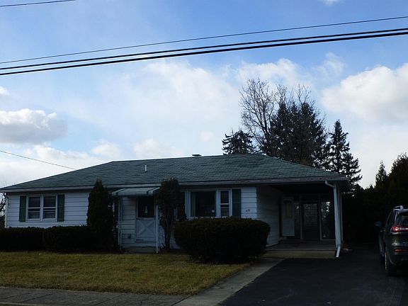 3rd image of 119 E Pine St