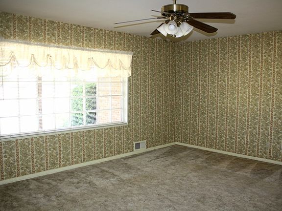 5th image of 1314 E Buckley St