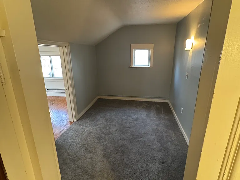 58 Caledonia St NE — Photo 17