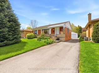 728 Ashley Ave, Burlington, ON L7R 2Z3