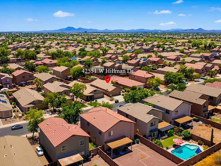 42551 W Hillman Dr — Photo 37