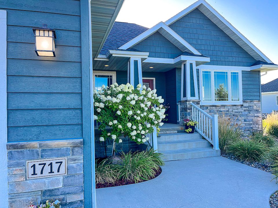 1717 Moriarty Dr, Brookings, SD 57006 Zillow