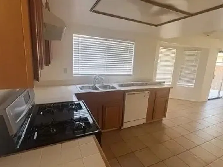12442 Emerald Stone Dr — Photo 7