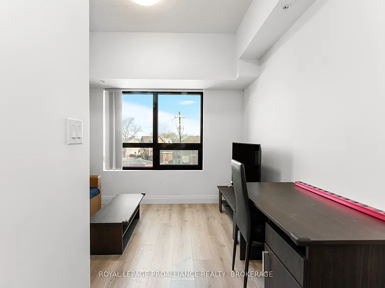 652 Princess St #315 — Photo 14