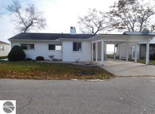 1120 Ottawas Ln, East Tawas, MI 48730