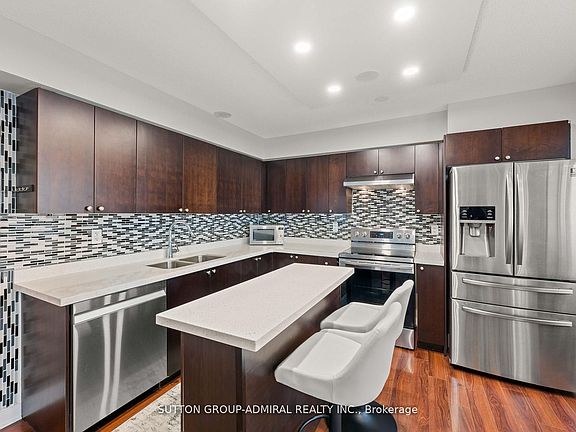 5th image of 155 Legion Rd N #2513