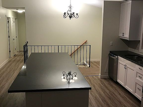 4th image of 6687 Stratford Alcove