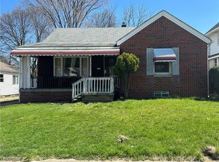 1087 N Main St, Akron, OH 44310