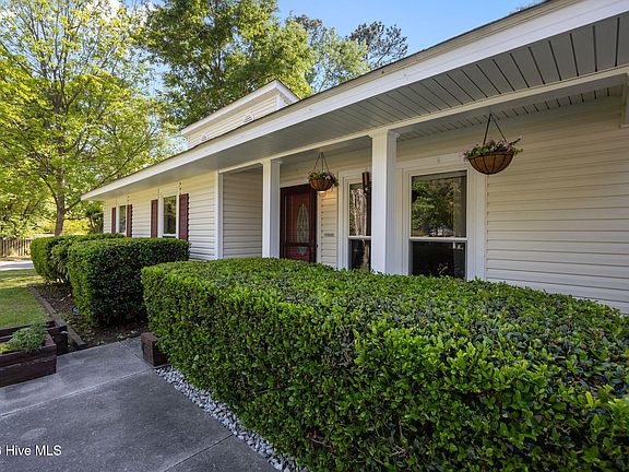 5th image of 621 Shadowridge Road