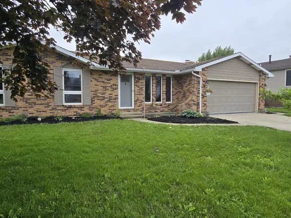 905 Canterbury Dr, Celina, OH 45822