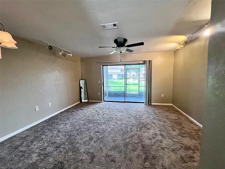 2735 SW 35th Pl #2004 — Photo 14