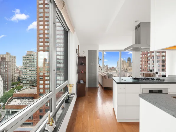 150 Columbus Avenue image 9 of 15