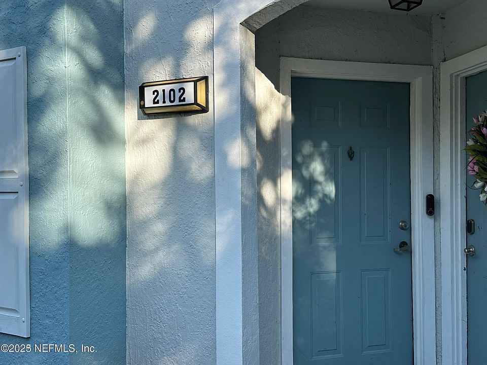 1st image of 1717 County Road 220 APT 2102