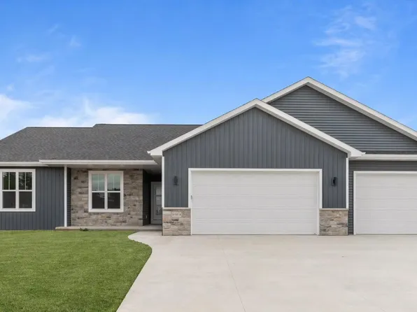 N8870 Killarney Way, Menasha, WI 54952