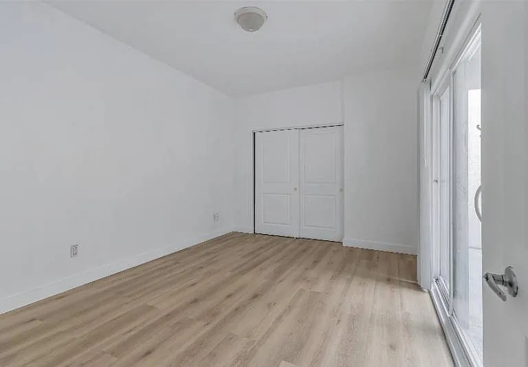 1114 International Blvd #A — Photo 4