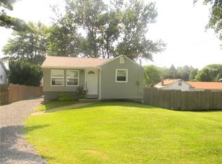 4049 Hambleton Ave, Louisville, OH 44641