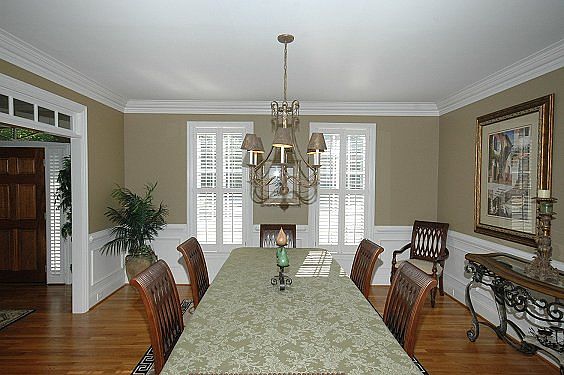 Banquet sized dining room