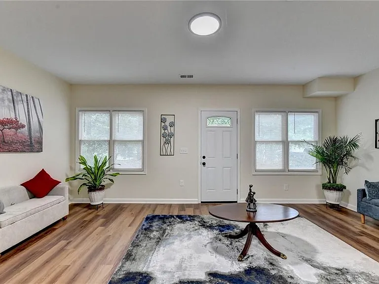 3260 Wood Springs Trce — Photo 9