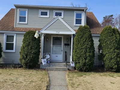 702 Newbury St, Springfield, MA, 01104