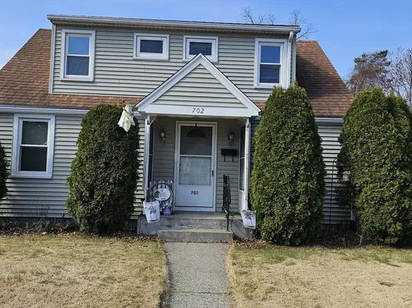702 Newbury St, Springfield, MA 01104