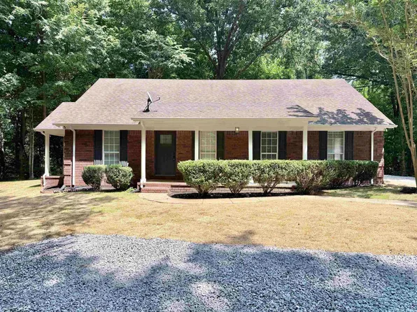 6392 N Watkins St, Millington, TN 38053