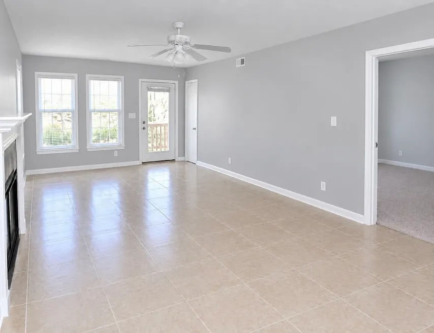 2 bed, 1150 sqft, $2,000 — Photo 3