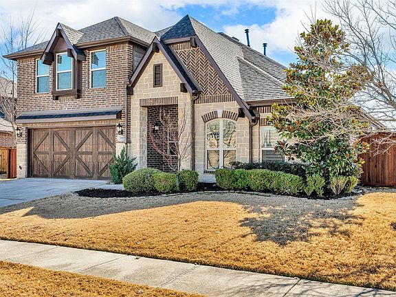 2nd image of 1933 Knoxbridge Rd