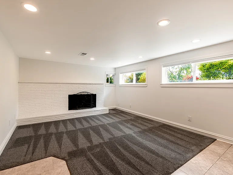 5738 S Upland Rd #B — Photo 7