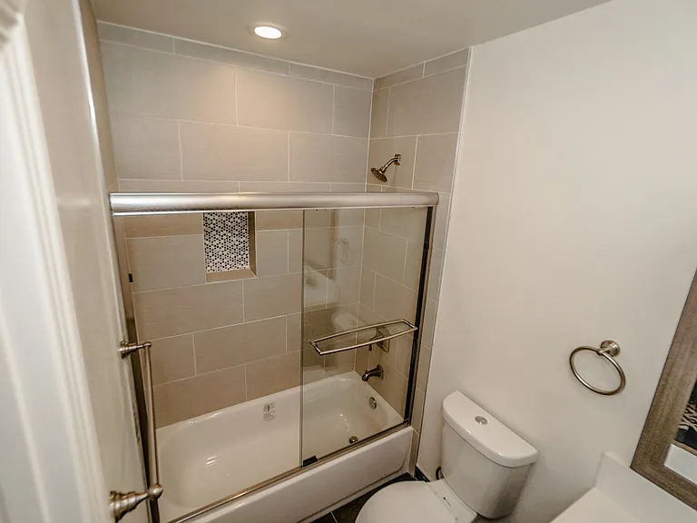 4508 Esmeralda St #1/2 — Photo 29