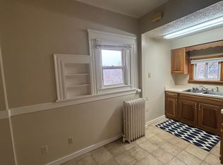 82 S Oakland Ave, Sharon, PA 16146