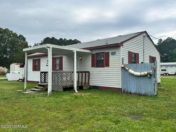 22 East Road, Columbia, NC 27925