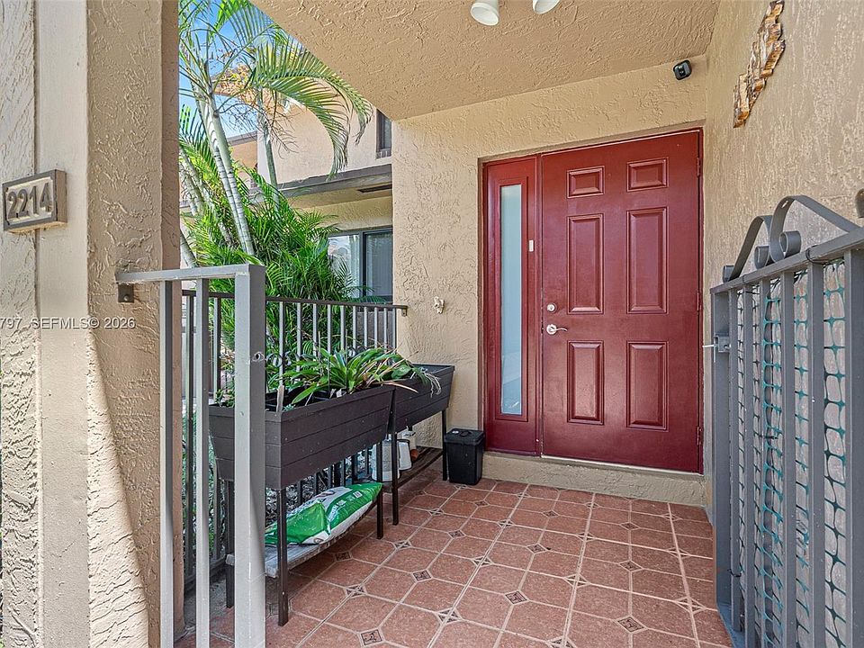 1st image of 2214 NW 39th Ave