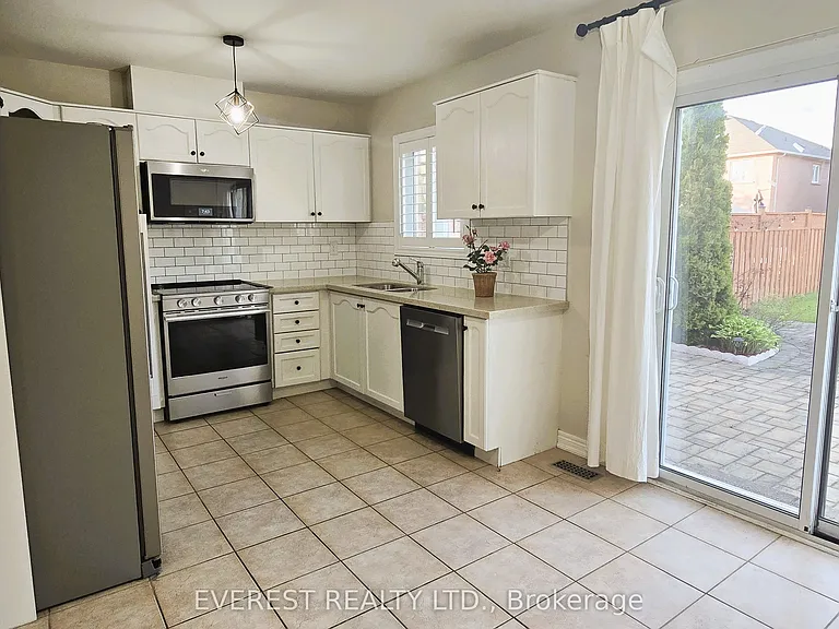 7285 Gagliano Dr — Photo 34