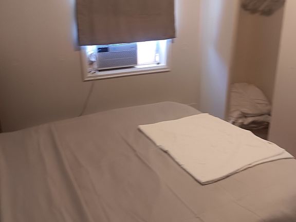 5th image of 502 Bennett St
