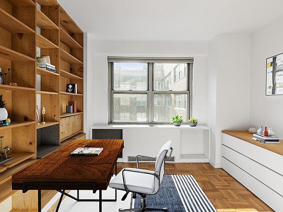 4th image of 360 E 72nd St APT A1612