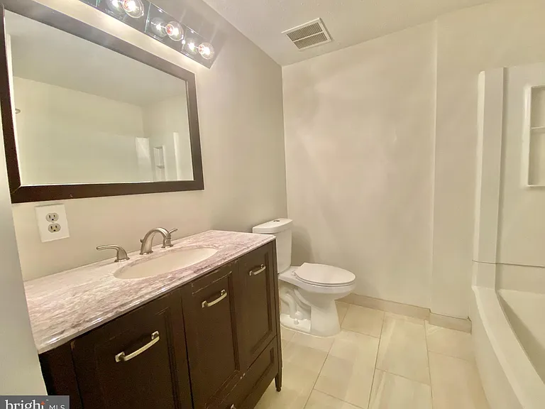 6212 Hillside Rd — Photo 16