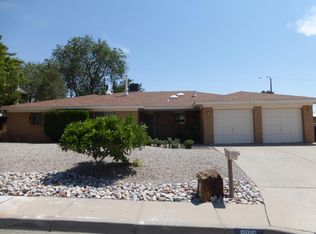 8916 Hilton Ave NE, Albuquerque, NM 87111