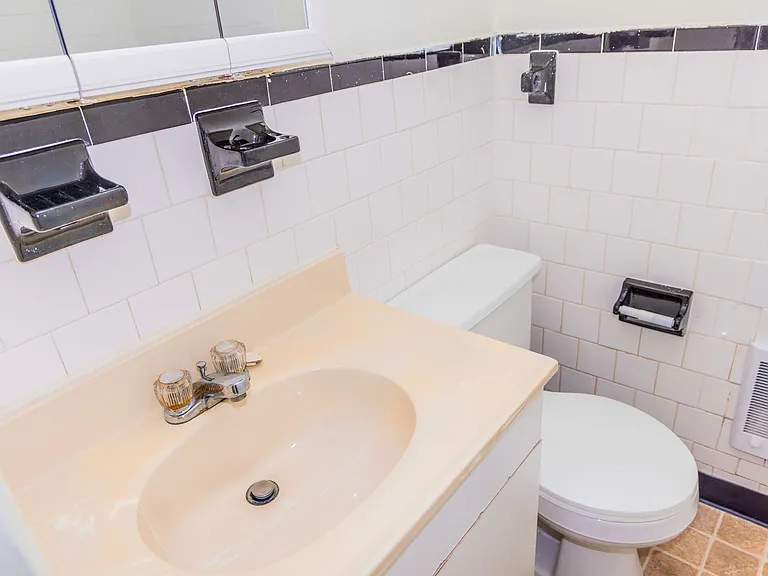 101 Carrollton Terrace — Photo 10