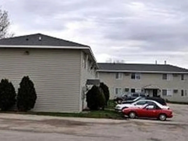 220 Sugar Creek Ln — Photo 1