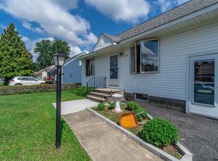 1016 Bill Rd, Schenectady, NY 12303