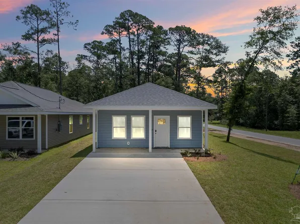 3202 Electra Dr, Milton, FL 32583