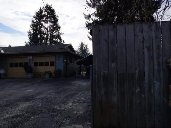2906 SE Anderson Rd, Gresham, OR 97080