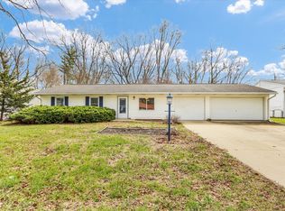 2705 Willowpark Dr, Champaign, IL 61821