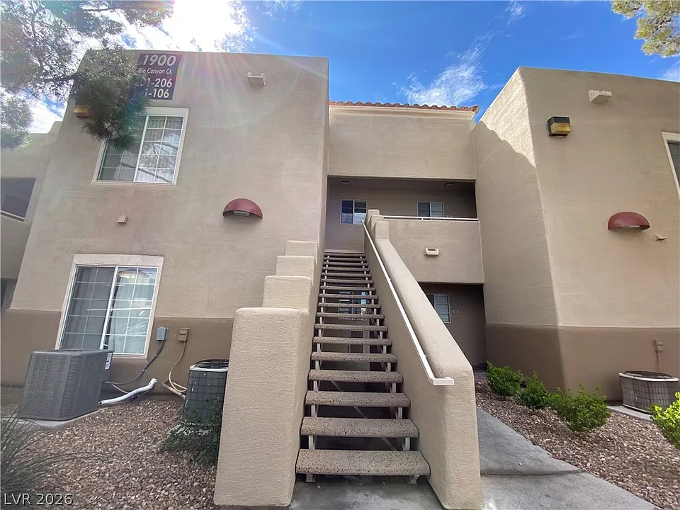 1900 Rio Canyon Ct #103