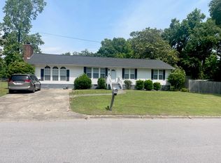2208 Indian Dr, Jacksonville, NC 28546